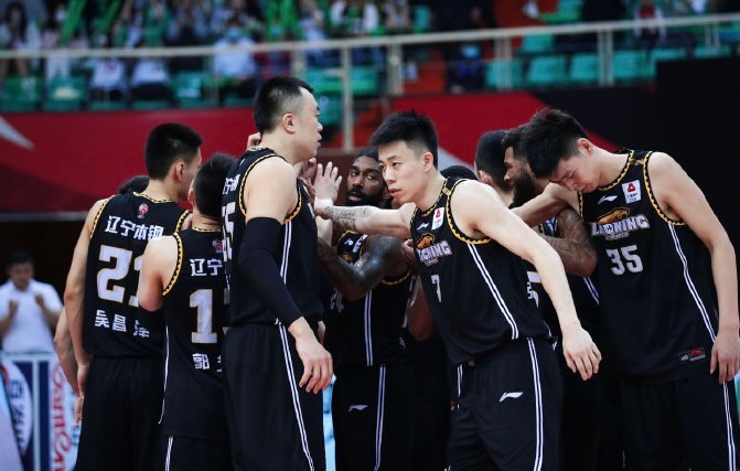 郭艾伦生日宴张镇麟,郭艾伦张镇麟打大韩