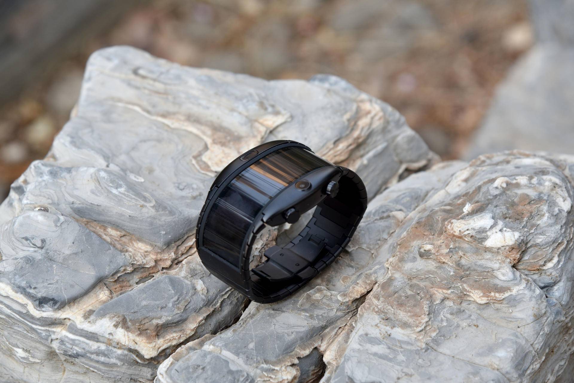 努比亚阿尔法评测：领先一步是疯狂，但却是未来的方向