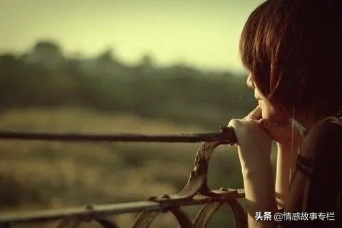 晚上孤独寂寞伤感的朋友圈,孤独寂寞伤感经典句子朋友圈