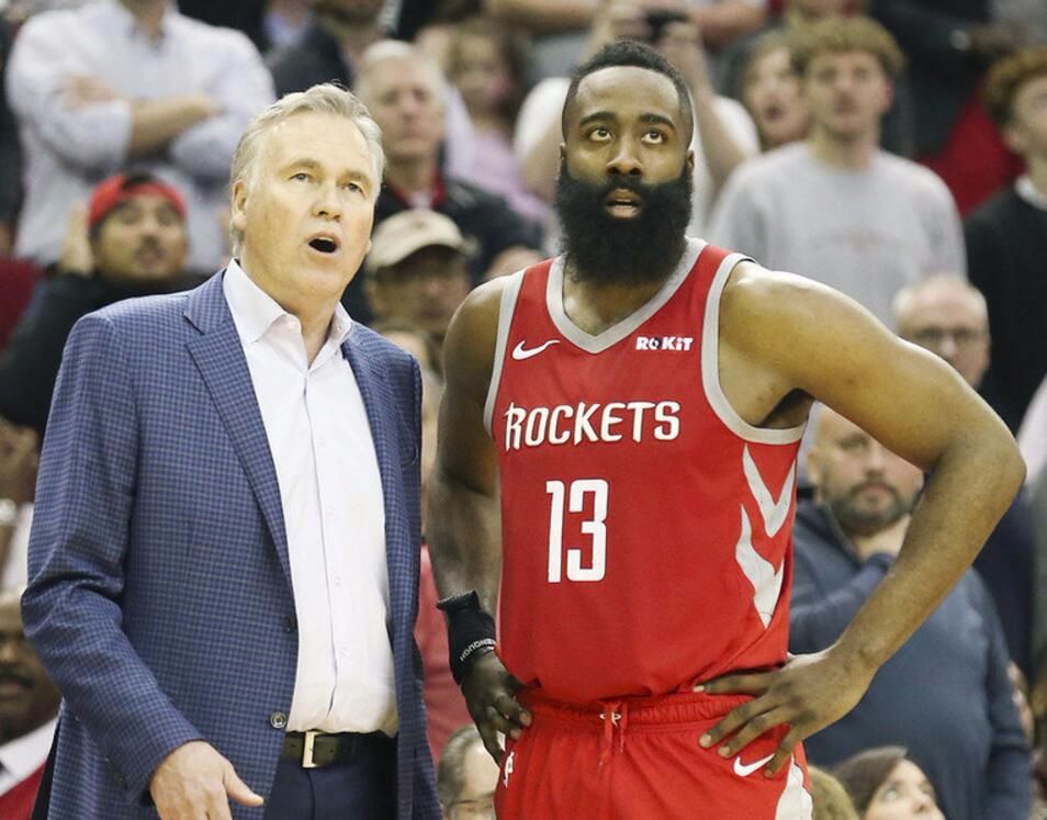 豪斯重回火箭后3分22中,豪斯回归火箭第一场比赛