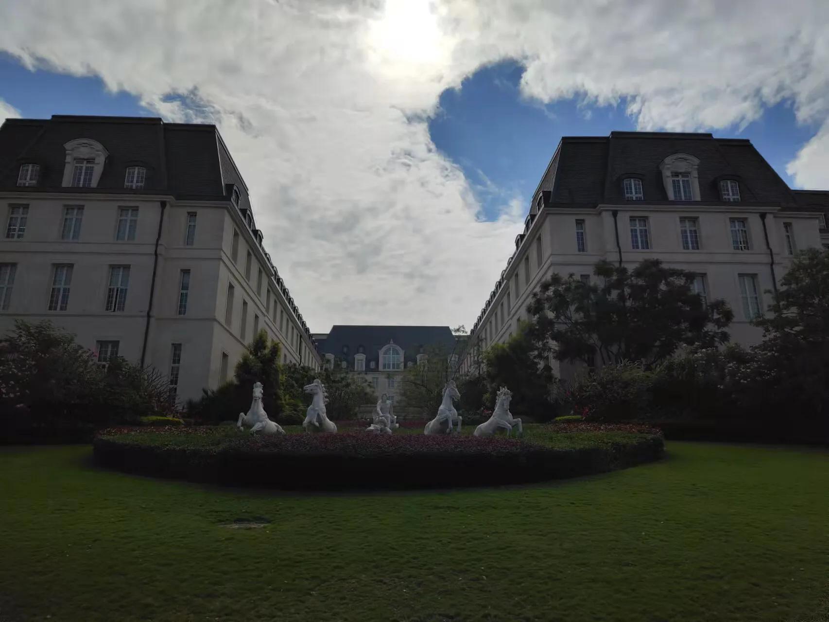 中国华为企业脊梁,华为是中国民营企业的楷模吗