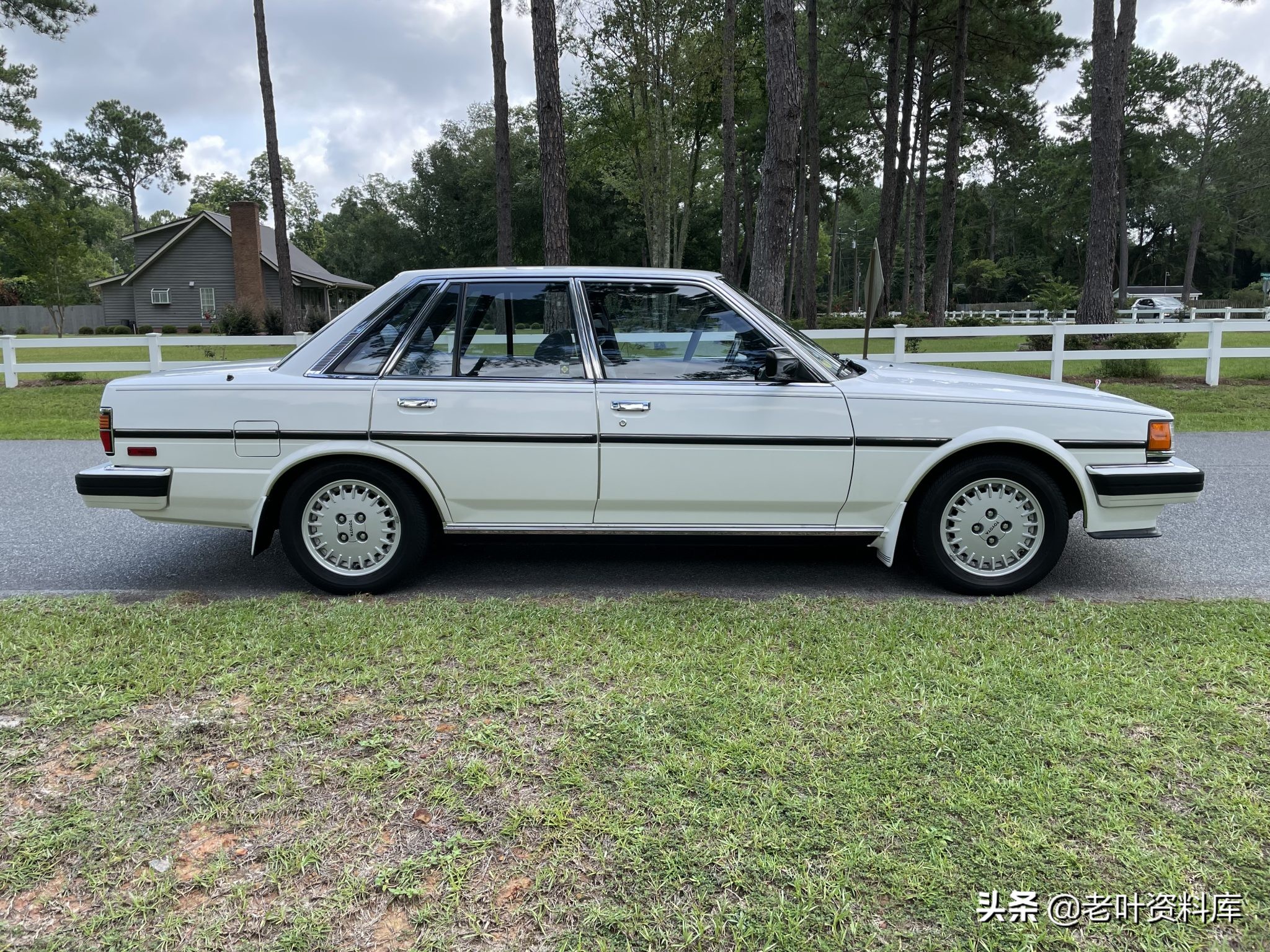 09年的丰田轿车,10年丰田轿车系列大全