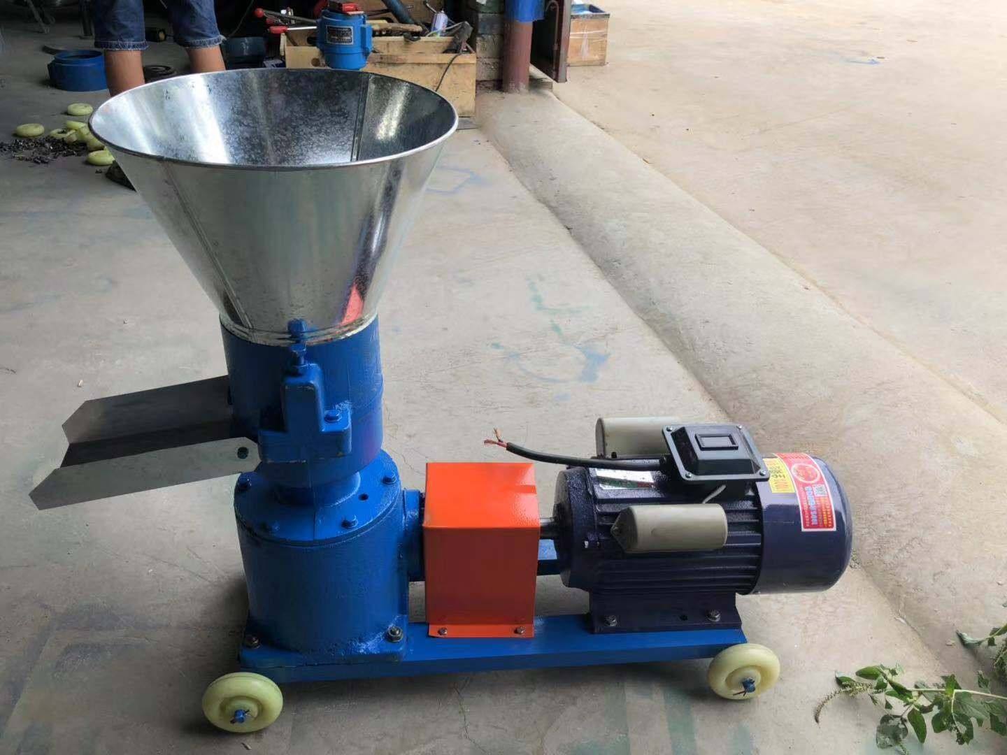 养鸡鸭用什么饲料最好,养鸡养鸭的饲料配方