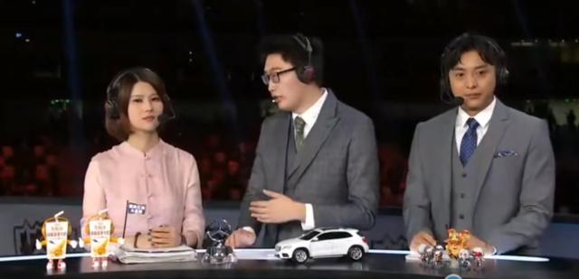 来看看张伟是怎么怼人的,张伟回怼人