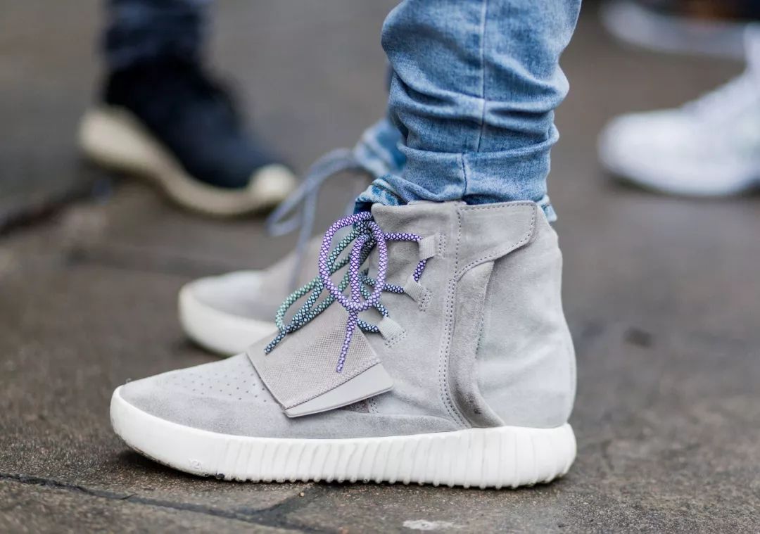 年轻人为什么买鞋,为什么年轻人买鞋疯狂