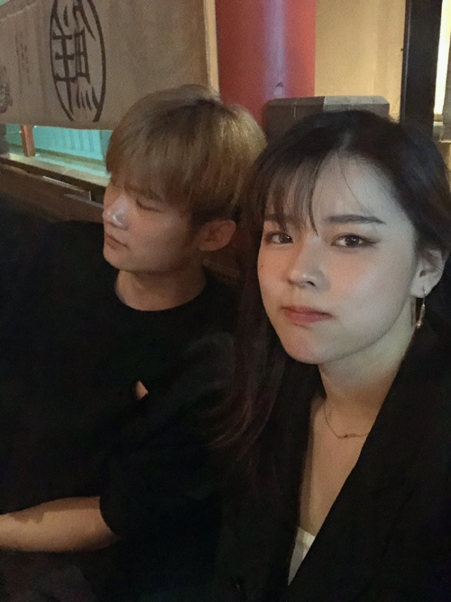 娌瓙鑷洕鐩存挱,娌瓙瀵屽﹩鐪熷疄韬唤