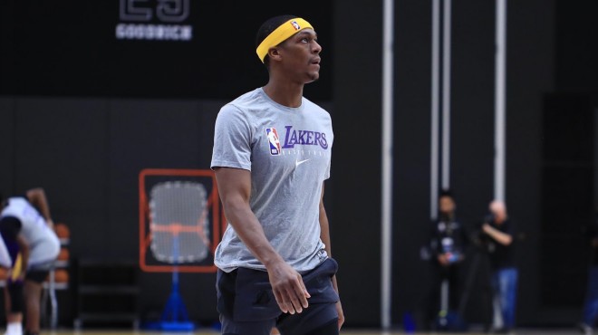 湖人最新伤病报告！詹姆斯拉伤胸肌或将休战，库兹马大概率复出