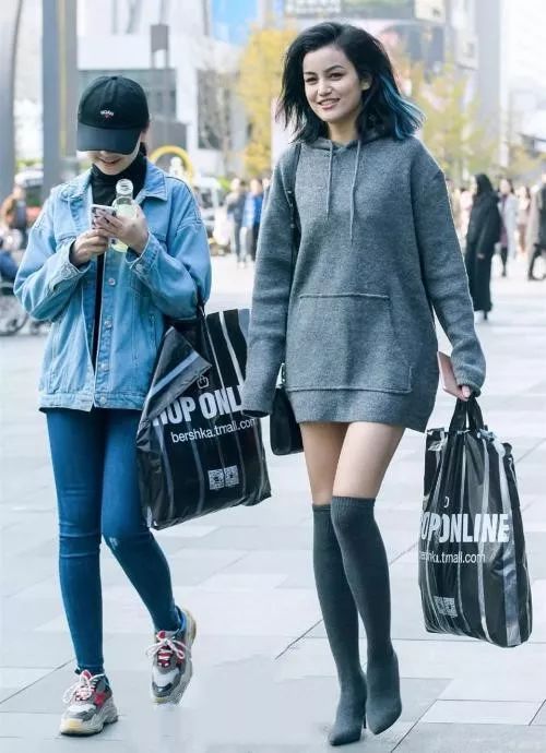 长筒靴怎么搭配派克服,长筒靴的穿搭技巧有哪些
