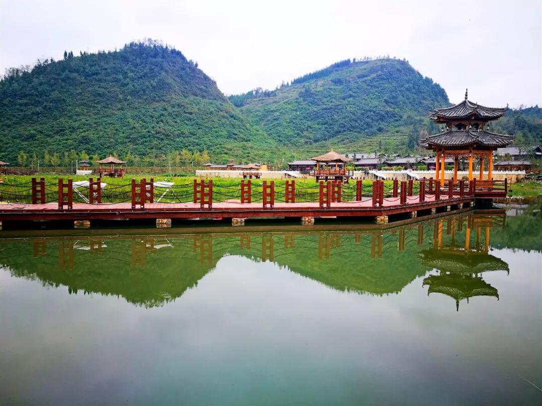 贵州的一个县市,煤炭远景储量380亿吨,气候好风景美可养老