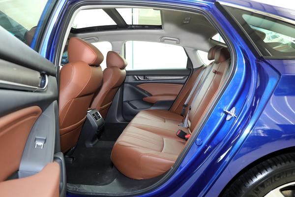 本田雅阁最新一代最大的缺点,全新本田雅阁值得购买吗