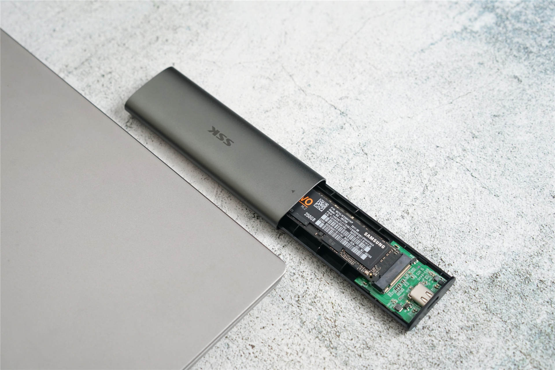 低成本固态移动硬盘方案,低功耗ssd固态硬盘