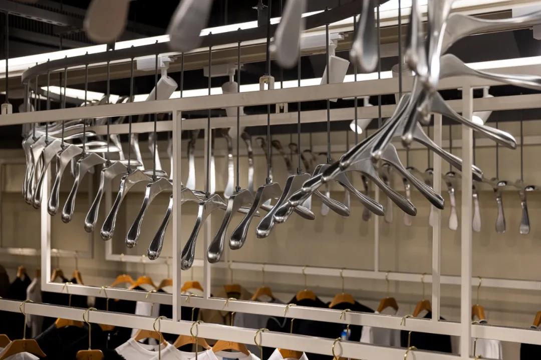 寰峰潥璁捐,寰峰潥璁捐鐗圭偣