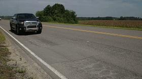 国外打造快速修路神器,国外新发明的路面神器