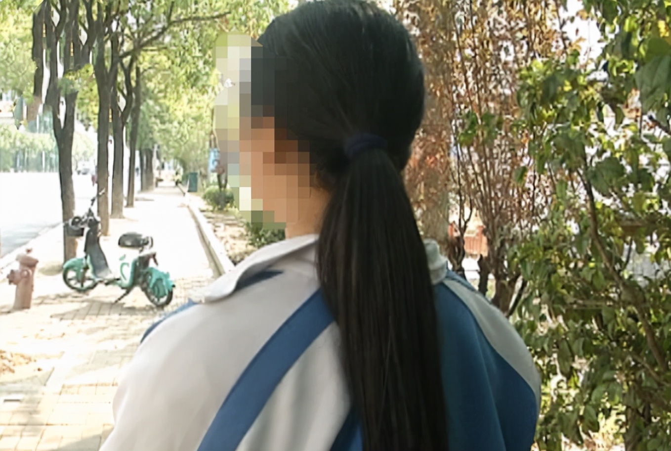 初中生发型头顶4cm两侧2cm,最好的男初中生发型