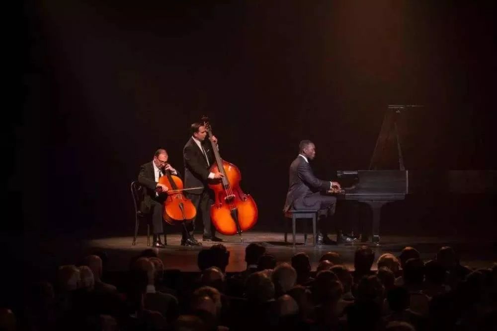 绿皮书黄金脆皮鸡,绿皮书吃脆皮鸡