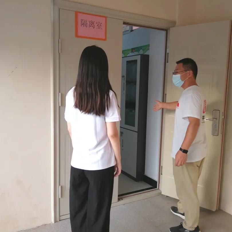 郑东新区永平路小学2021年秋季返校开学暨疫情应急处置演练