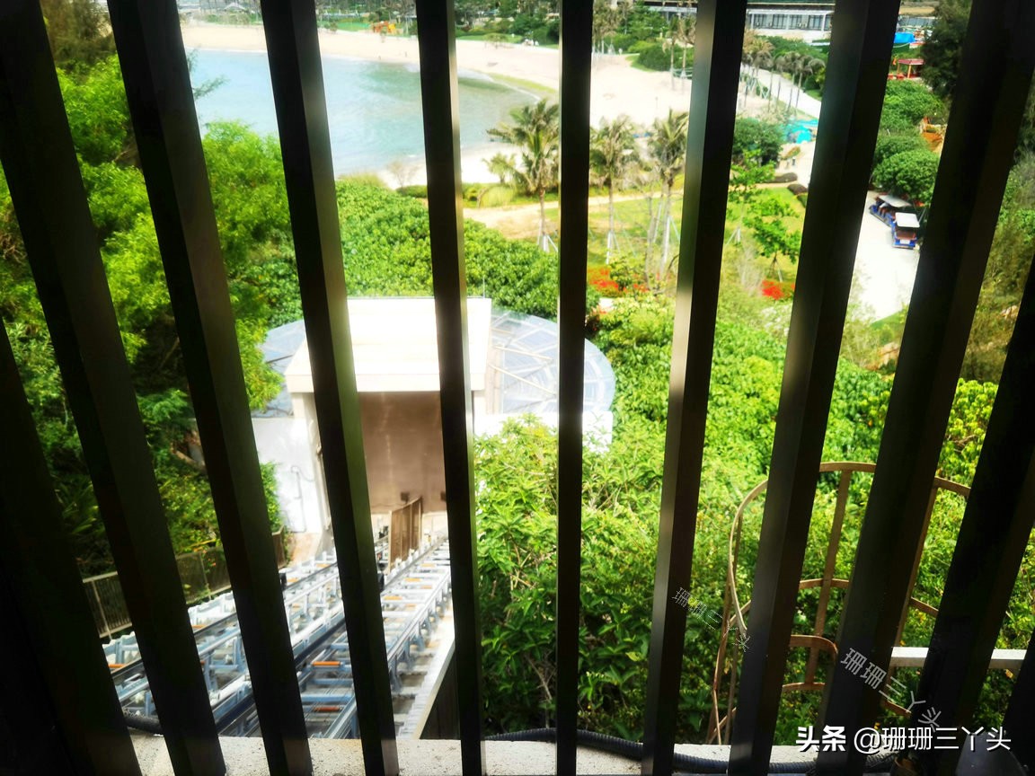 惠州市惠东县双月湾悬崖酒吧,惠州双月湾东山礁石酒吧景点