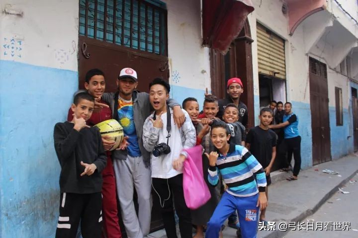 那又怎样,先干了这杯酒