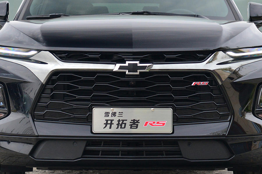 雪佛兰全尺寸suv柴油高配5.7米,雪佛兰7座suv巡境者尺寸价格