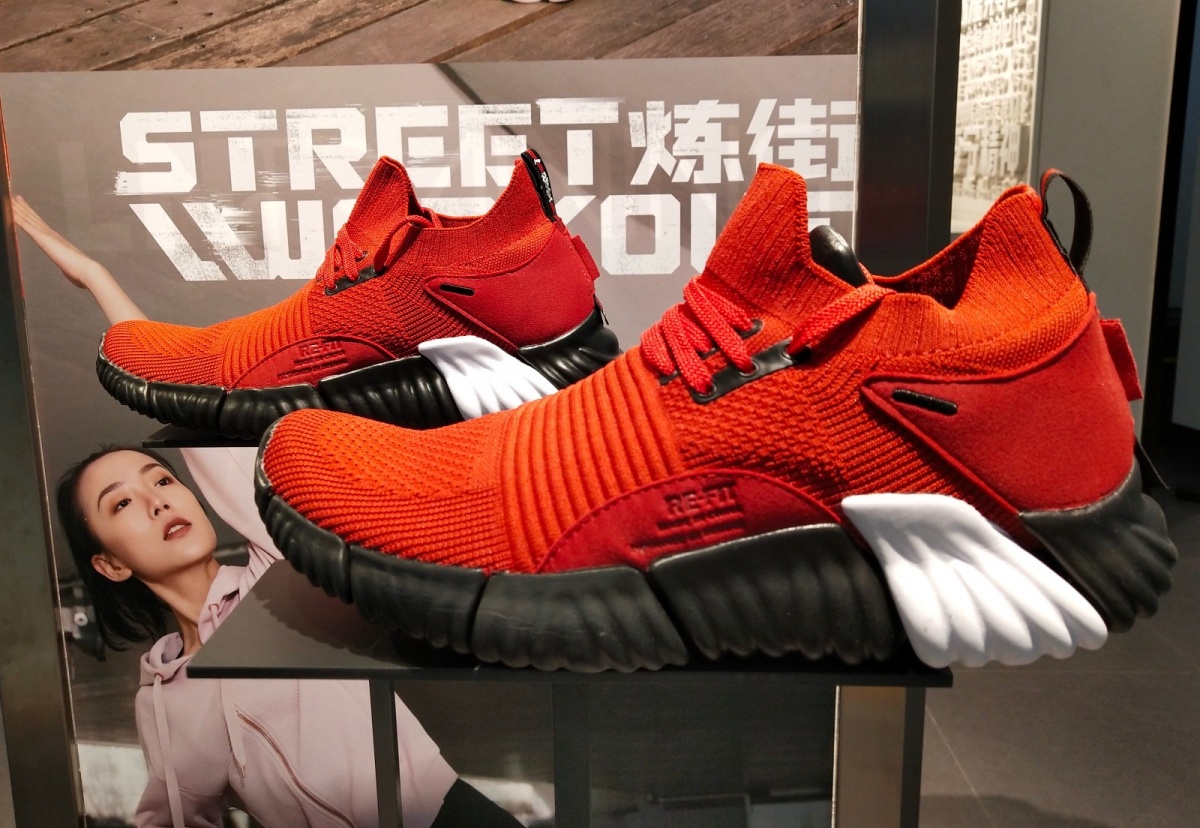 @准大学生们！请收下来自郑州百货大楼的开学大礼包