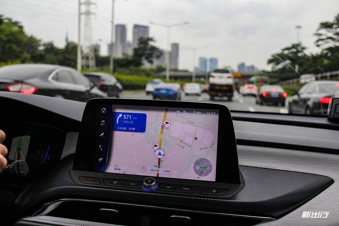 别克电车velite6体验,科技感满满别克velite6看车记