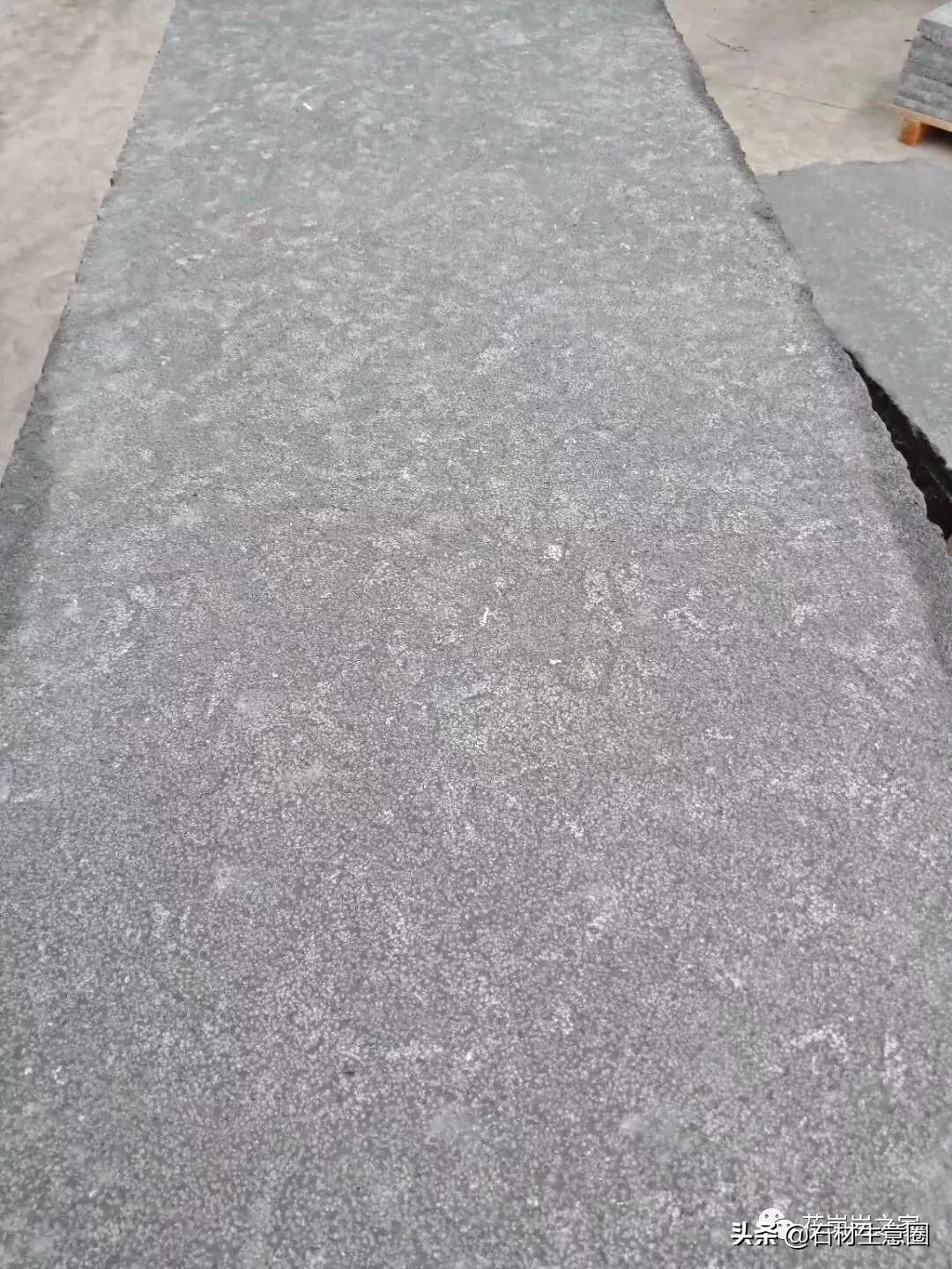 黑色花岗岩辐射大吗,深褐色花岗岩石材