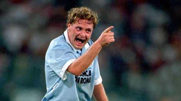 那个在兰州踢过甲B的英国天才:是酒鬼是性瘾者,半生被骂蠢货!