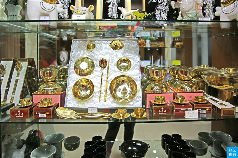 朝鲜首都平壤的商店,朝鲜提供外国人消费的商场