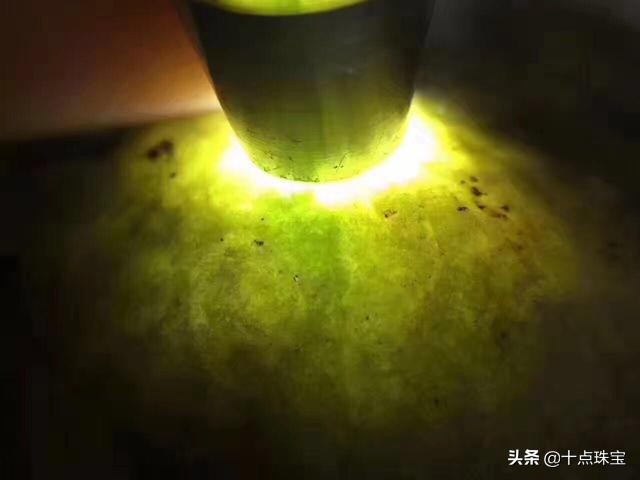 缅甸赌石翡翠原石场口,常见翡翠赌石与场口组图