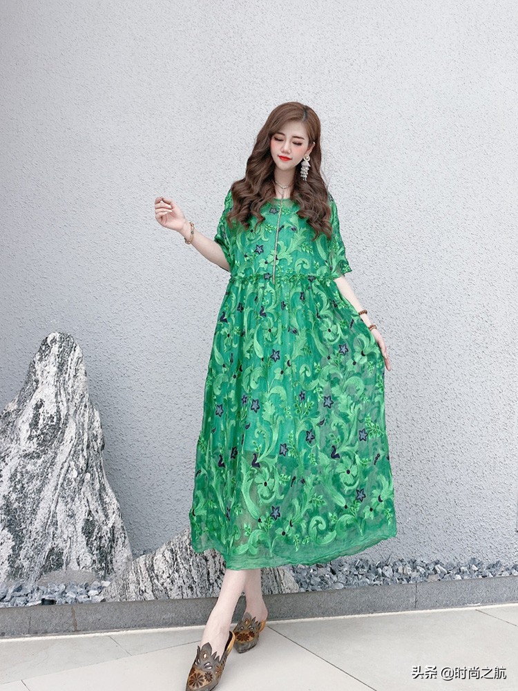 丝质仙气连衣裙,高端飘逸暗色花连衣裙清新超仙气