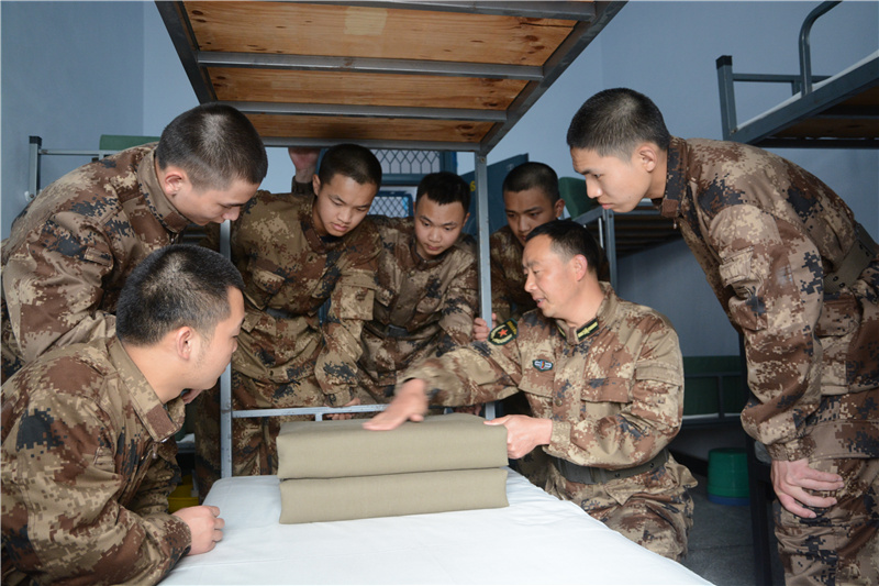 淬火锻造成钢,淬火炼成钢