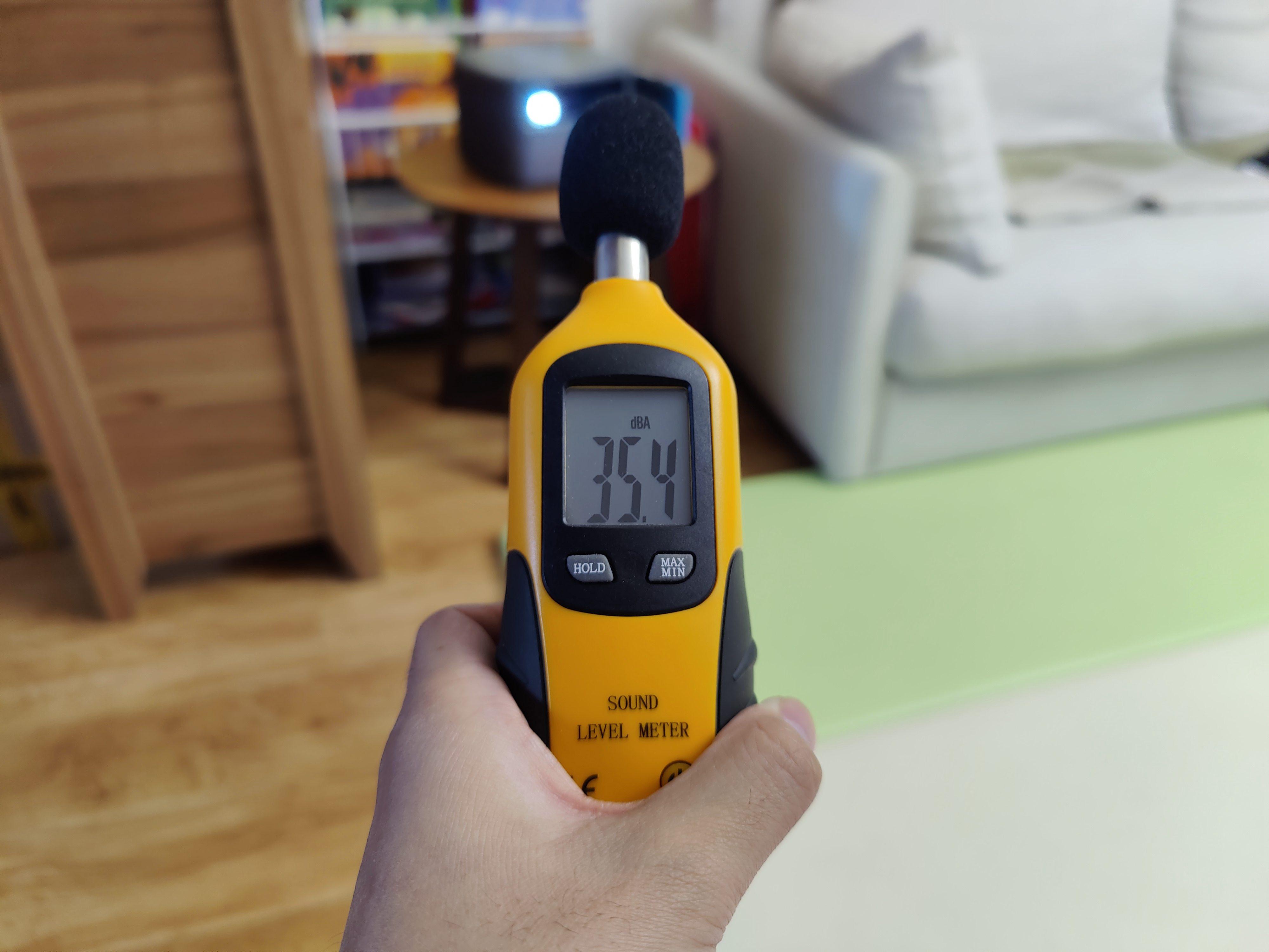 客厅投影仪布局方案,未布线怎么补救