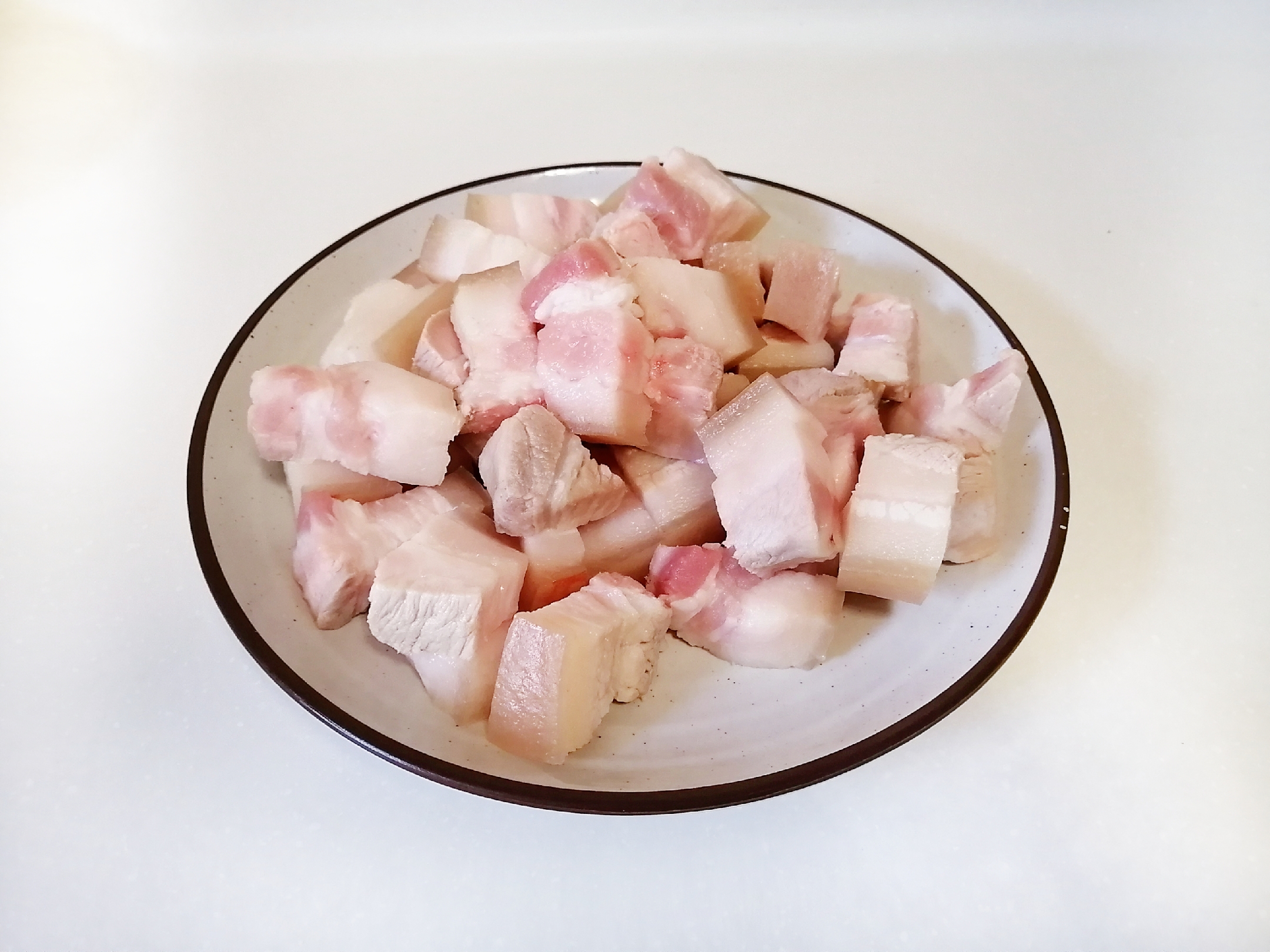 五花肉怎么炖才能软烂又不热气,五花肉烧苦了怎么办