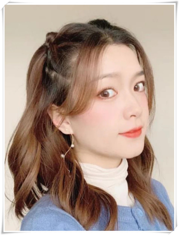 半披发编发教程减龄,可披可扎的中长编发