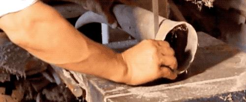 牛角梳:怎么从圆圆一个大牛角到平平无奇一把梳?