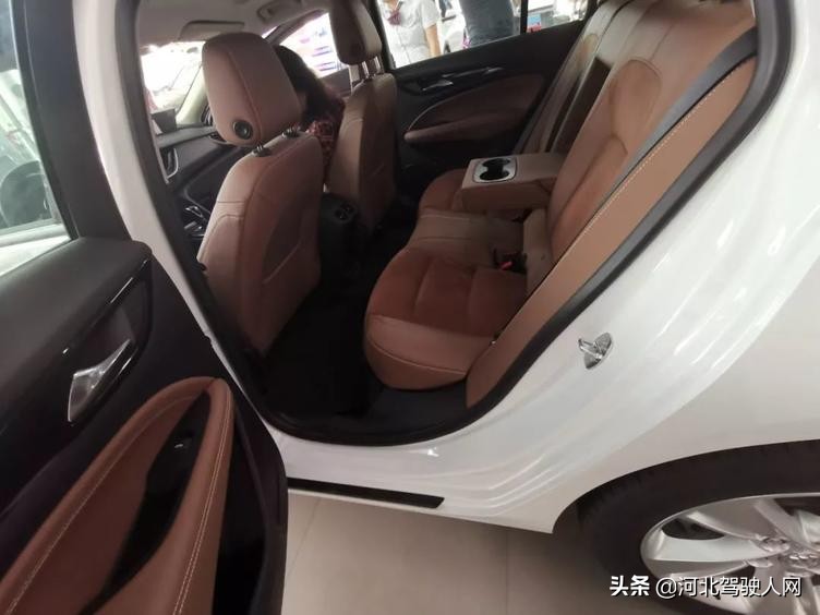 别克新君威试驾15t,老君威车主开新款