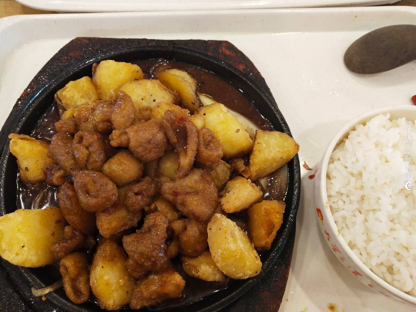 天津最馫大学食堂:晚上吃啥?给你安排的明明白白