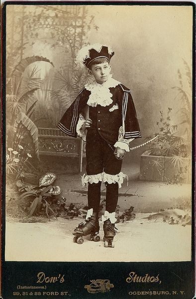 过去的冰鞋,以前溜冰鞋长什么样