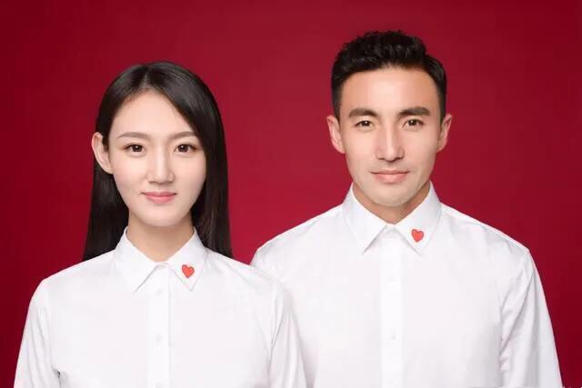 马尔蒂尼妻子独生女,足球队长结婚