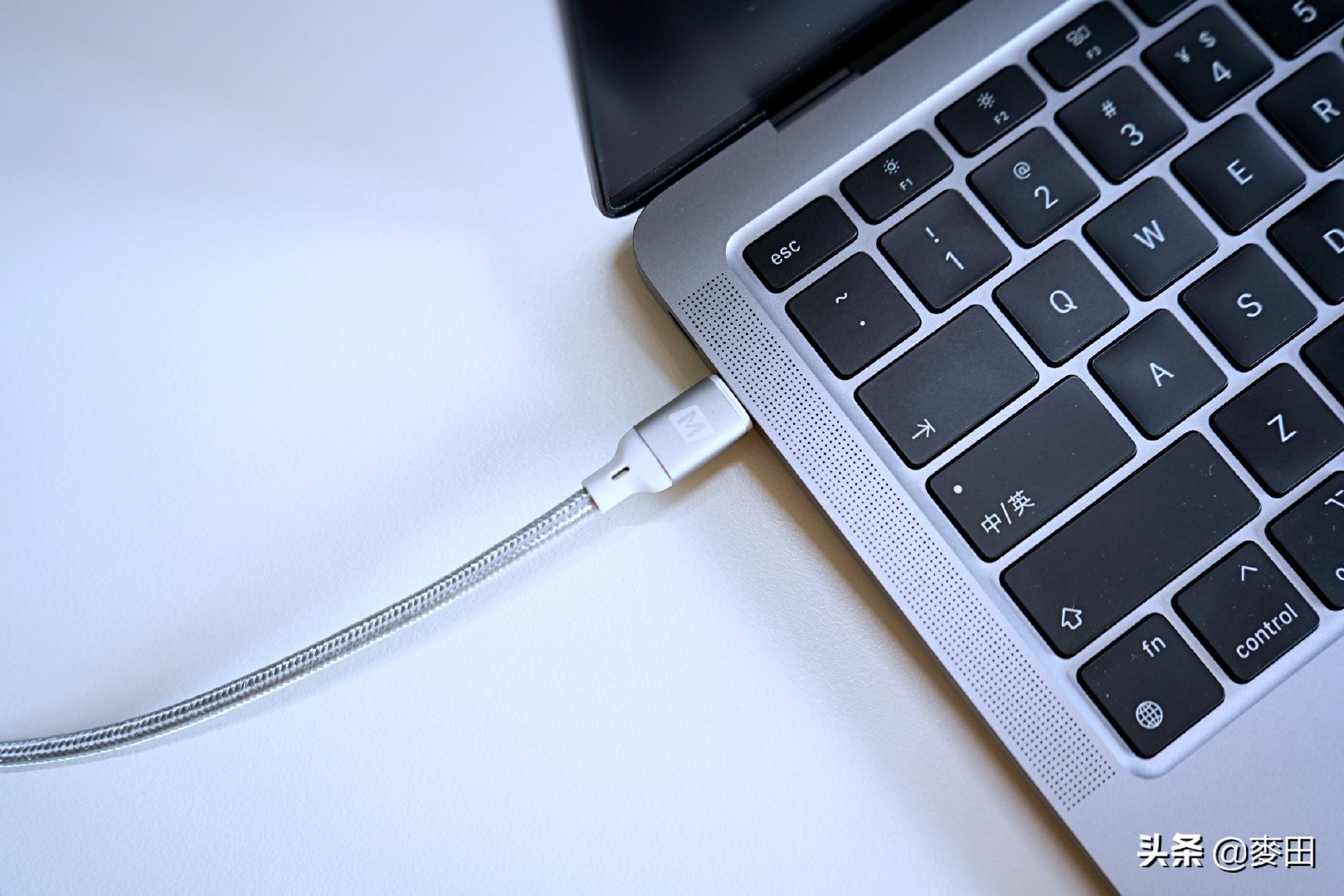 现在买macbookM1芯片合适吗,现在买macbookairm1的电池