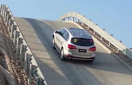 自动挡汽车上坡下坡的正确步骤,自动挡车长上坡路段怎么正确行驶