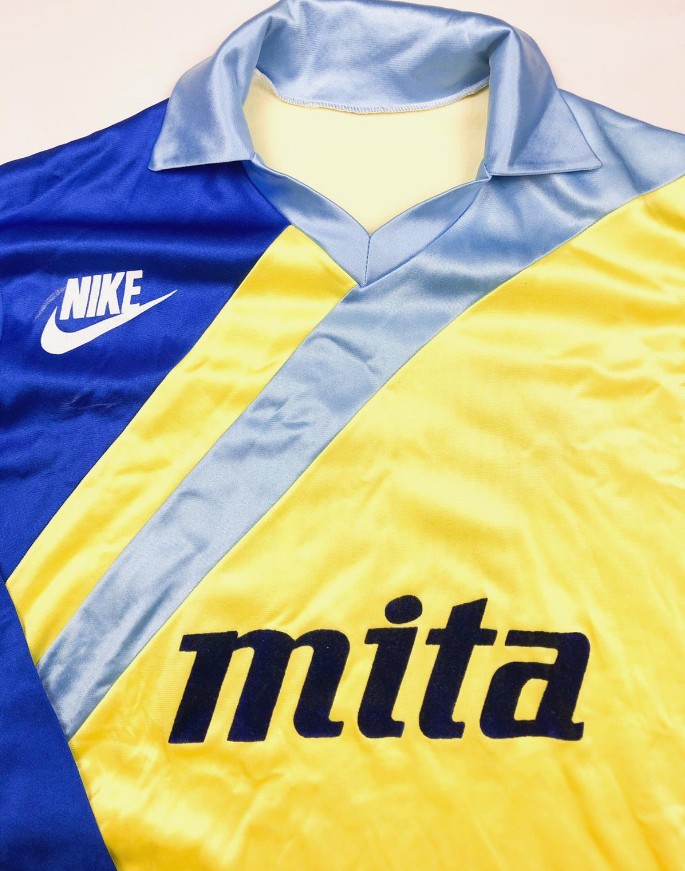 17-18nike球衣,nike非凡蓝衣服