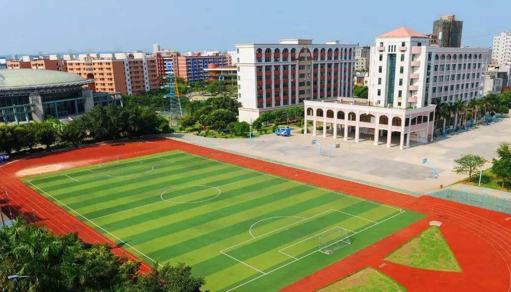 湛江本科率高的高中,湛江市十强高中