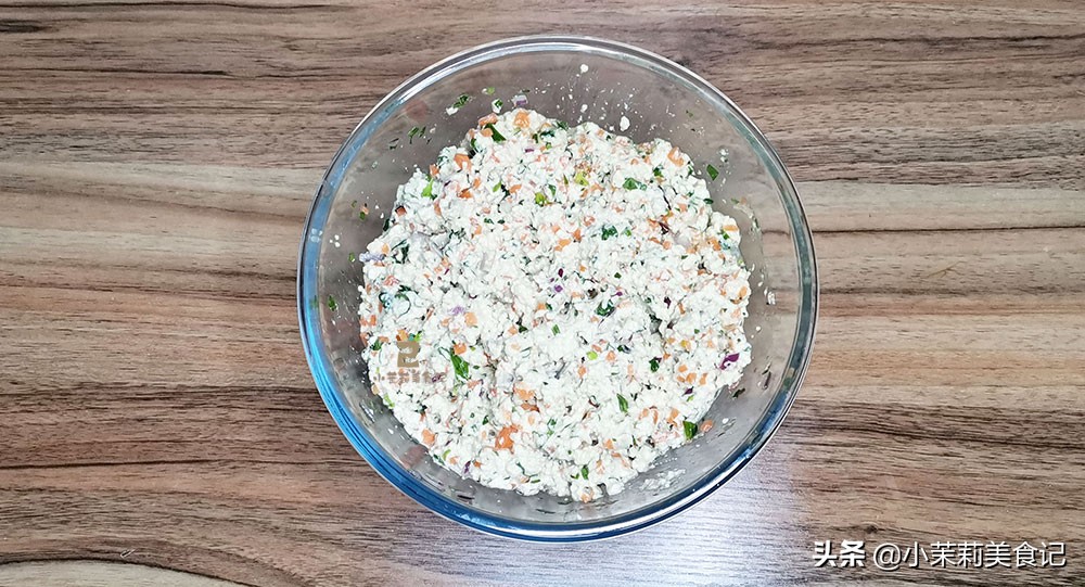 水煮豆腐丸子减脂,怎样用豆腐做减脂早餐