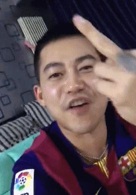 苏醒为立人设爆粗砸电视，黑历史太多，足球圈毕竟不是娱乐圈！