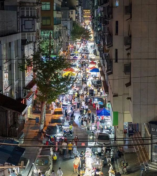 敦煌沙洲夜市值得去吗,三亚夜市哪个值得去