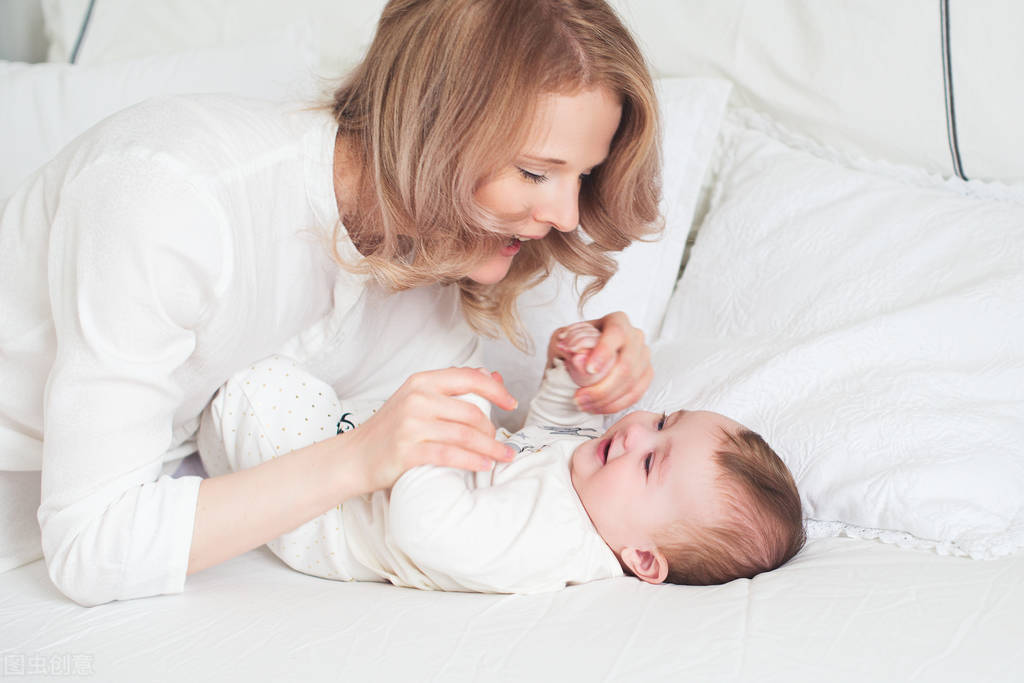 坐月子如何保护手,产后如何护理手