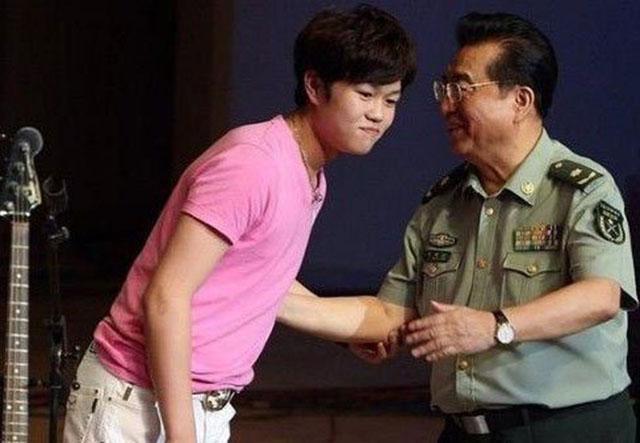 李贺与李双江和李天一,李贺李双江长子比李天一大几岁