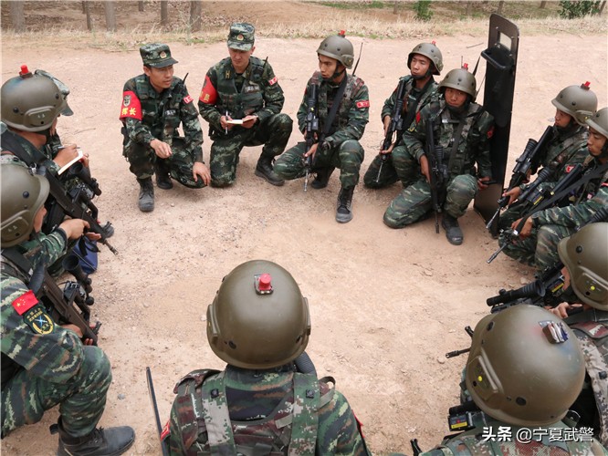 魔鬼周训练武警特战队员宣誓出征,魔鬼周训练天狼突击队