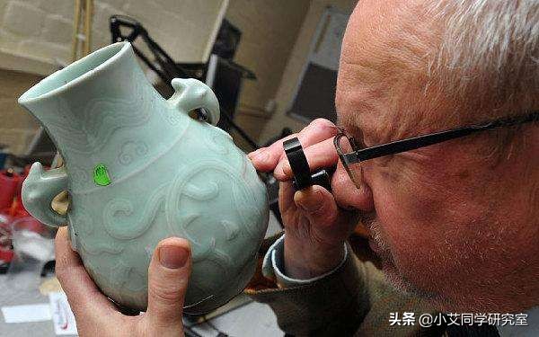 我虽然是名珠宝鉴定师，但让我肉眼识金就有些过分了